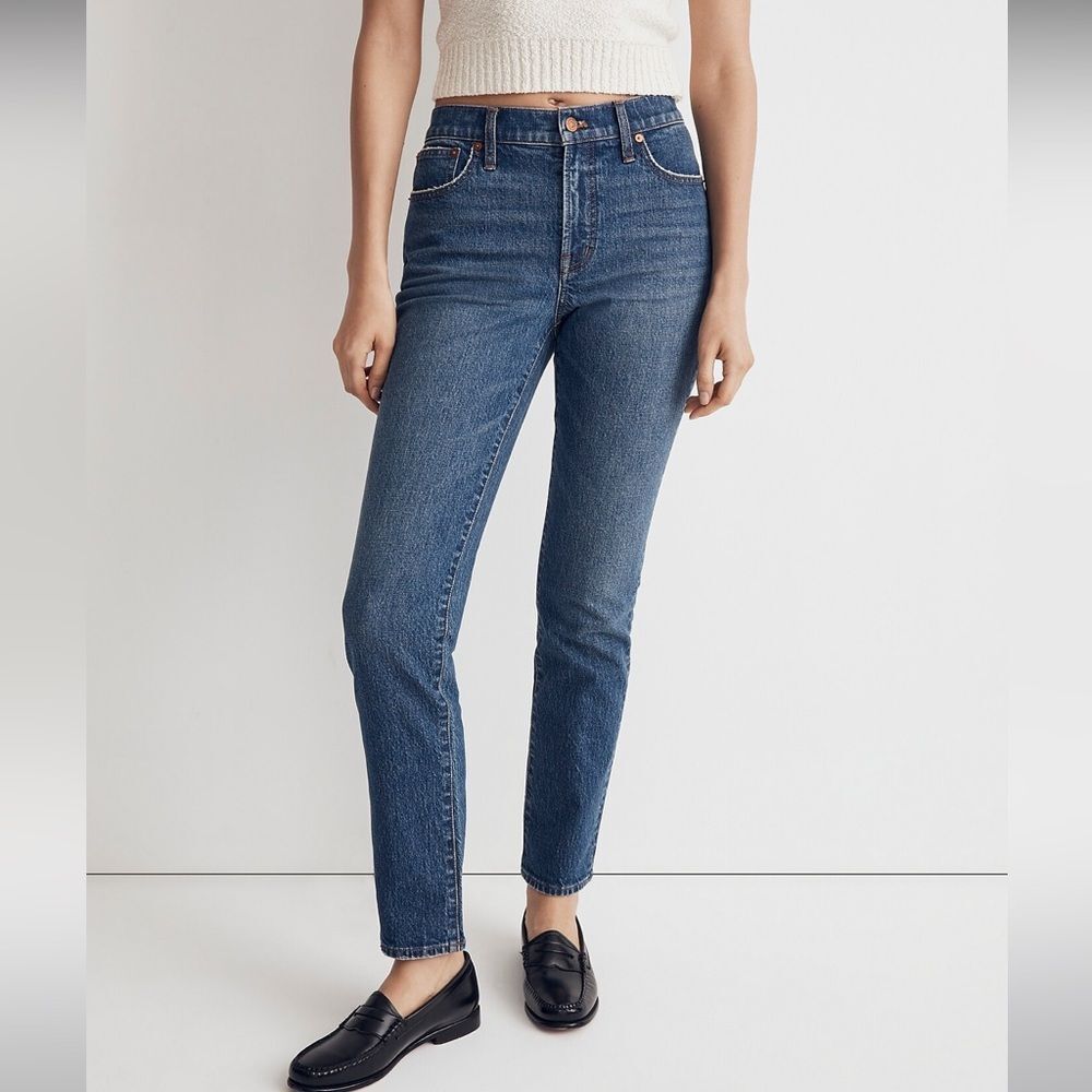 Madewell NWT Mid Rise Perfect Vintage Jeans Size 26 Tapered Mom Jeans